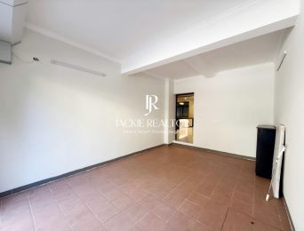 Refined 5-bedroom garden villa for rent in T Ciputra (4)