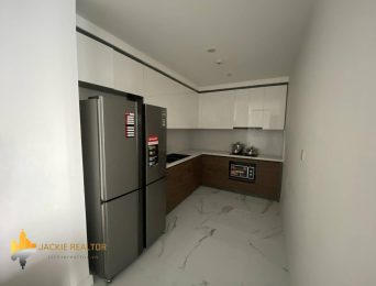 Rent a big & high-end Sunshine Center 03 bedrooms apartment (7)