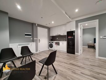 Rent a wonderful 3BRs apartment in Lexington Thuy Khue (2)