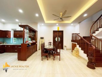 Rent detached villa Vinhomes Riverside at only 2200 USD (4)