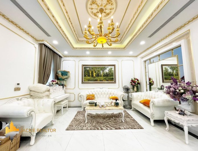 Rent this unique 3BRs villa in Phong Lan Street, Vinhomes The Harmony (1)