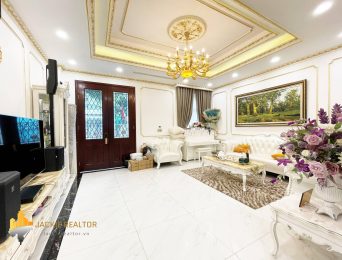 Rent this unique 3BRs villa in Phong Lan Street, Vinhomes The Harmony (2)