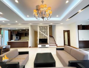 Romantic river-view house for rent in Vinhomes Riverside phase 1 (2)