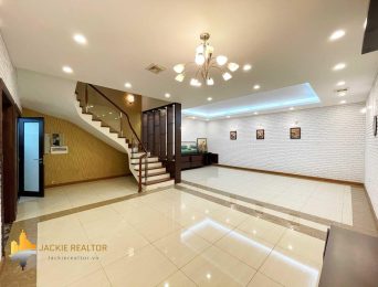 Romantic river-view house for rent in Vinhomes Riverside phase 1 (4)