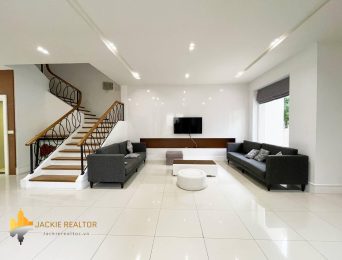 Semi-detached house for lease in Vinhomes Riverside (2)