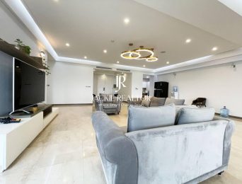 So big 4 bedrooms L2 Ciputra for rent (5)