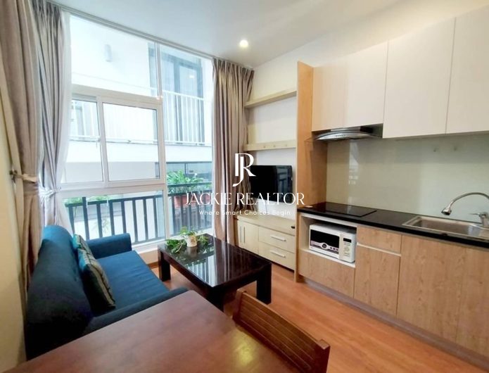 So cheap 1BD apartment for rent in Dang Thai Mai Street (1)