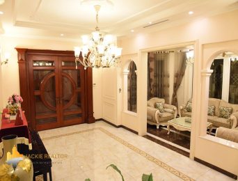 Solid 3-bedroom villa for rent in Vinhomes Riverside Hanoi (2)