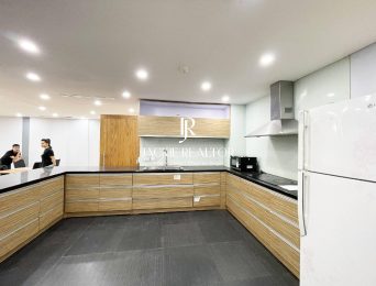 Spacious 2-bedroom apartment for rent at P2 Ciputra (5)