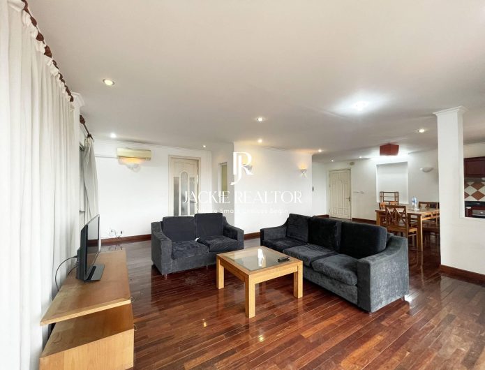 Spacious 2-bedroom apartment for rent in To Ngoc Van (1)