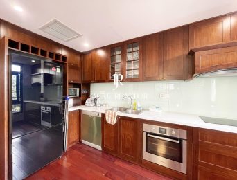 Spacious 2BRs120sqm serviced apartment in Au Co for rent (4)