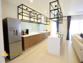 Spacious 3-bedroom apartment in Kosmo Tay Ho for rent (3)