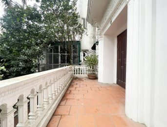 Spacious & beautiful 300SQM garden villa in Tay Ho for rent (4)