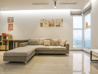 Splendid 3-bedroom apartment at L3 Ciputra for rent (3)