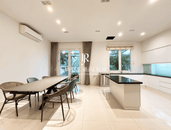 Splendid house Vinhomes Riverside for rent close to BIS (4)