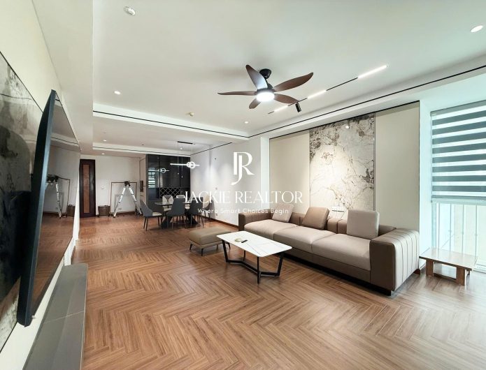 Stunning 3-bedroom apartment for rent at a cheap price in E1 Ciputra (1)