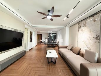 Stunning 3-bedroom apartment for rent at a cheap price in E1 Ciputra (2)
