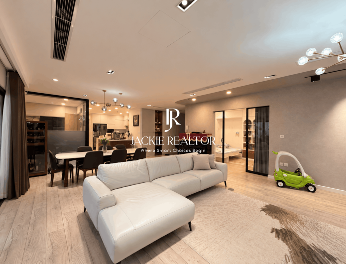 Stunning 3-bedroom apartment for rent in Kosmo Tay Ho (1)
