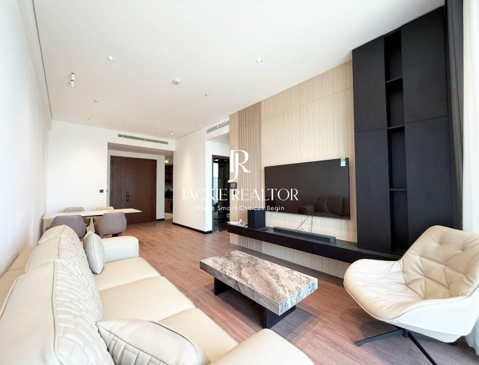 Stunning lake-view 2-bedroom apartment at Heritage Westlake for rent (1)