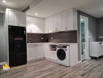 Stunningly beautiful serviced apartment at 249 Thuy Khue named 'Lexington' for rent (4)