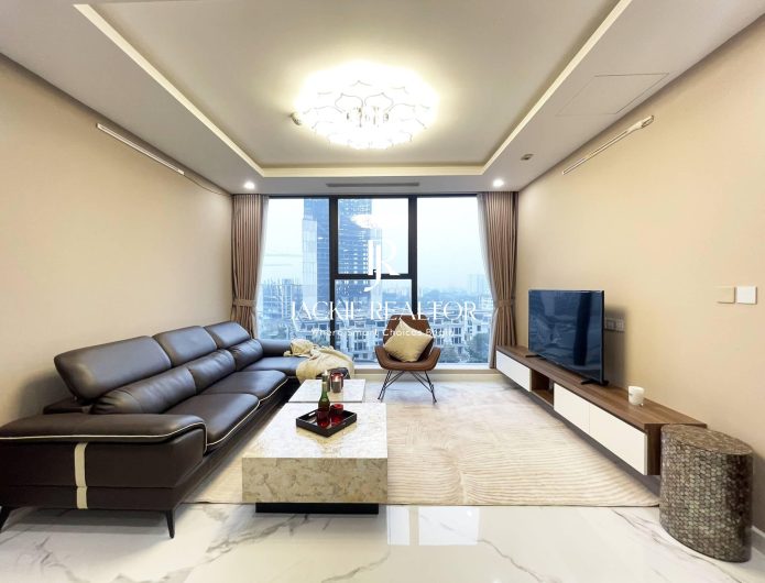 Sunshine City Ciputra Deluxe 2BHK apartment for rent in Hanoi (1)