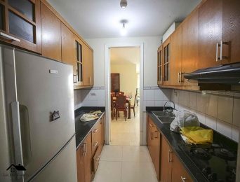 Super cheap 182 m2 apartment for rent in Ciputra (1)