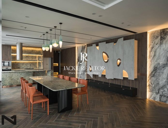 Super hot lake-view penthouse for rent in Vinhomes Metropolis with indoor pool (1)