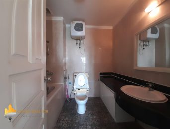 Super spacious apartment for rent in P2 Ciputra 182m2 - 4BRs (21)