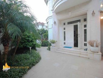 'Superclean' modern villa for rent in C1 Ciputra (13)