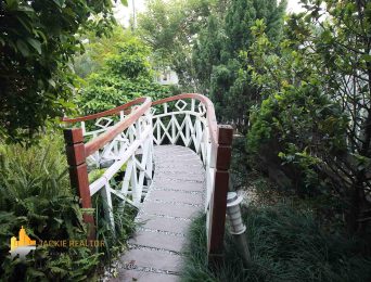 'Superclean' modern villa for rent in C1 Ciputra (15)