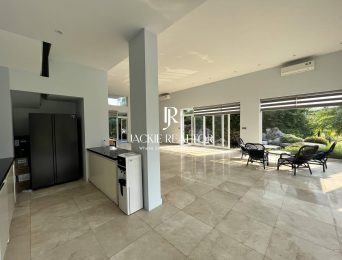 Superlative villa for rent in Q Ciputra, Westlake Hanoi (3)