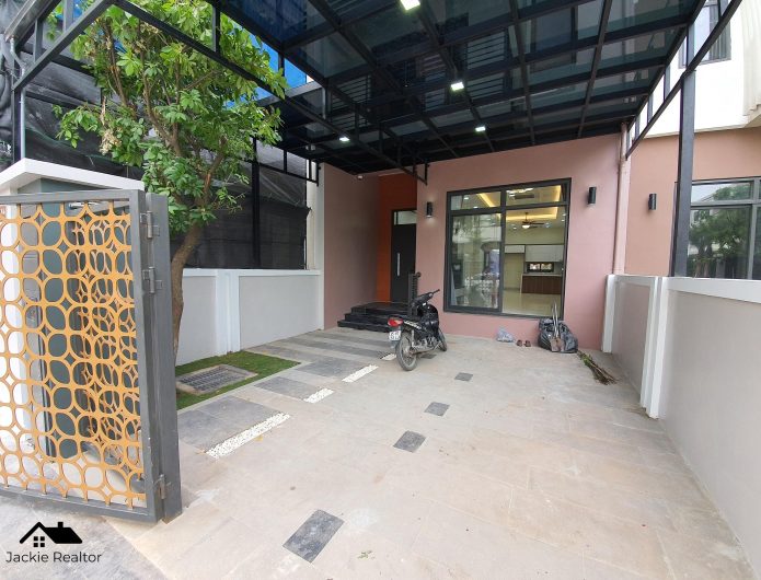 Townhouses and villas for rent in Starlake Tay Ho Tay (58)