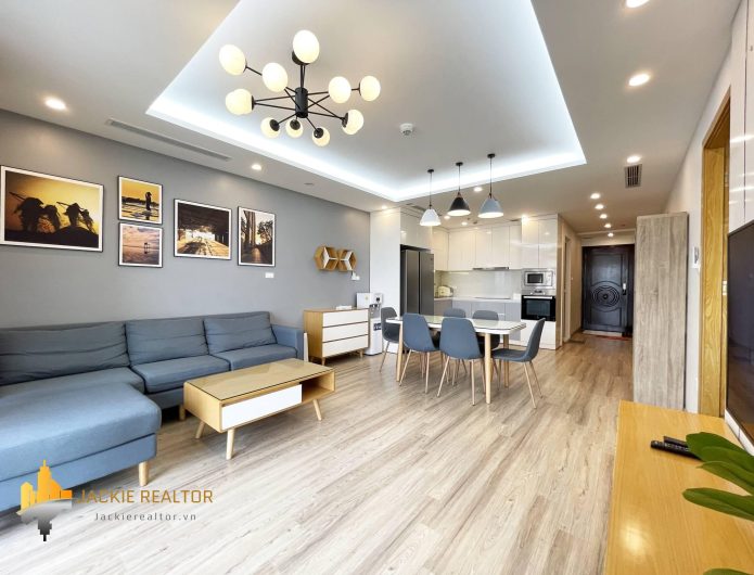 Trendy 3-bedroom apartment in D' Le Roi Soleil for rent (1)