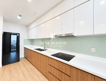 Unbeatable price - 3BRs apartment in Kosmo Tay Ho rents at only 850 USD per month (3)