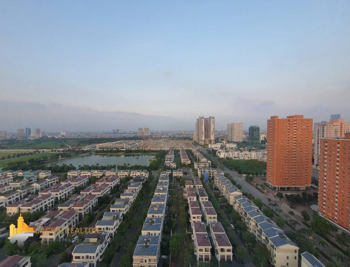 Unfurnished lake view 3BRs apartment for rent at Starlake Hanoi (1)