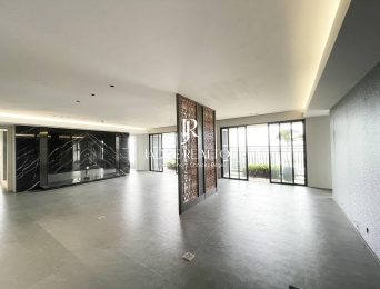 Unique and largest 3BRs+1 apartment for rent in D' Le Roi Soleil (3)