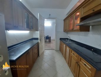 Very cheap 123m2 apartment for rent in E1 Building, Ciputra (13)