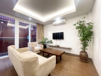 Very cheap 2-bedroom apartment for rent in Tay Ho (2)