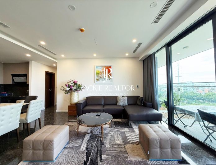 Very competitive-pricing 2-bedroom apartment in Sunshine Golden River for rent (1)
