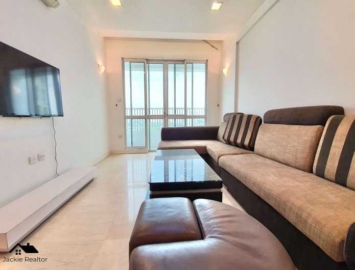 Very large golf view apartment for rent in Ciputra (17)