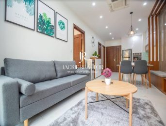 Vibrant apartment for rent in Lane 11, To Ngoc Van Str (3)