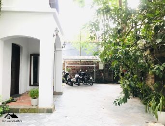 Villa for rent in Dang Thai Mai Street, Tay Ho District, Hanoi (6)