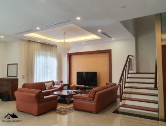 Villa for rent in Vinhomes Riverside (2)