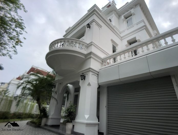 Villas for rent in Ciputra Hanoi (32)