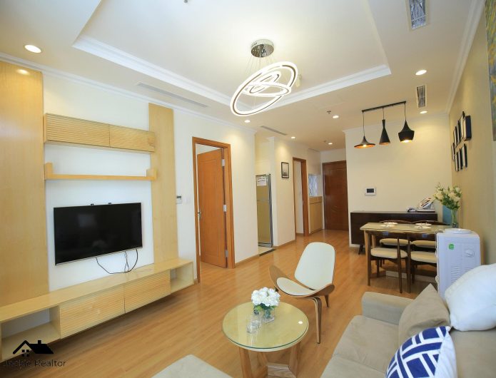 Vinhomes Nguyen Chi Thanh apartment project for rent (14)