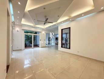 Warmly 4-bedroom villa on Dang Thai Mai Street for rent (5)