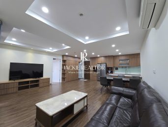 Well-remodelled 1-bedroom apartment at Kosmo Tay Ho for rent (3)