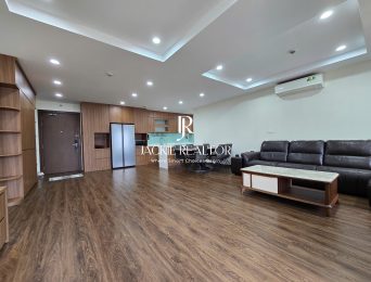 Well-remodelled 1-bedroom apartment at Kosmo Tay Ho for rent (4)