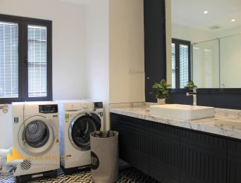 Western style detached villa for rent in Vinhomes Riverside (17)