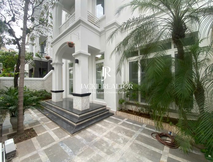 Wonderful 150-SQM garden villa for rent in T8 Ciputra (1)